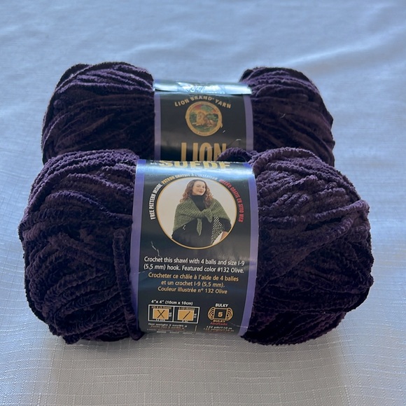 LION BRAND SUEDE YARN BUNDLE OF 7 - Picture 3 of 14